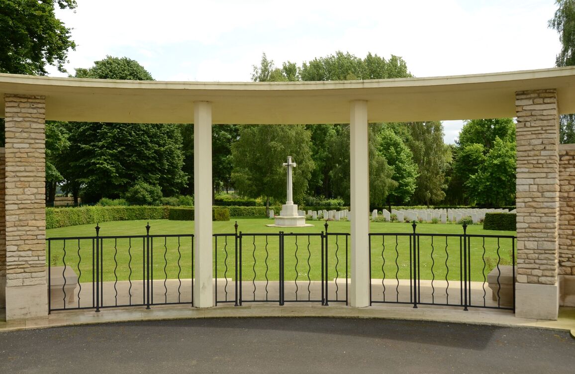 Cambes-En-Plaine War Cemetery