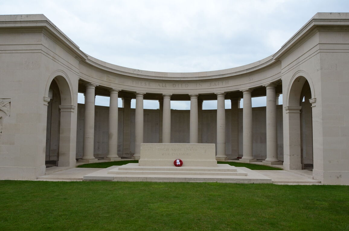 Cambrai Memorial, Louverval