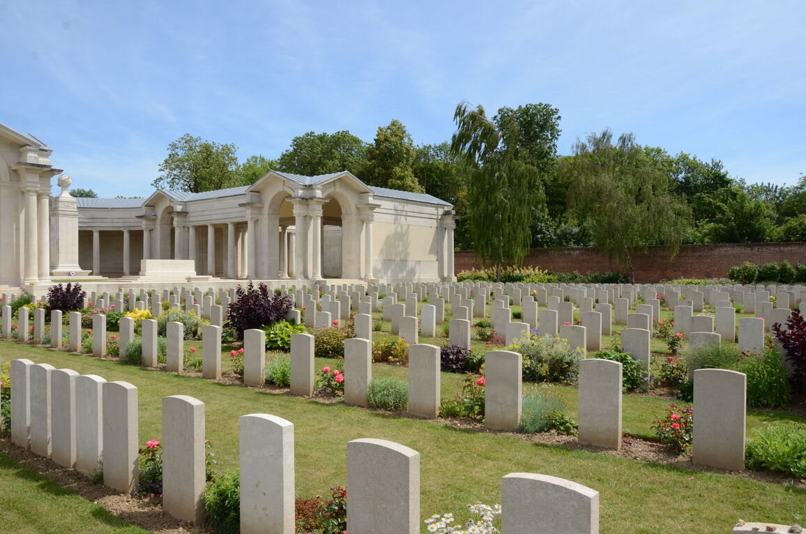 Faubourg D&rsquo;amiens Cemetery, Arras